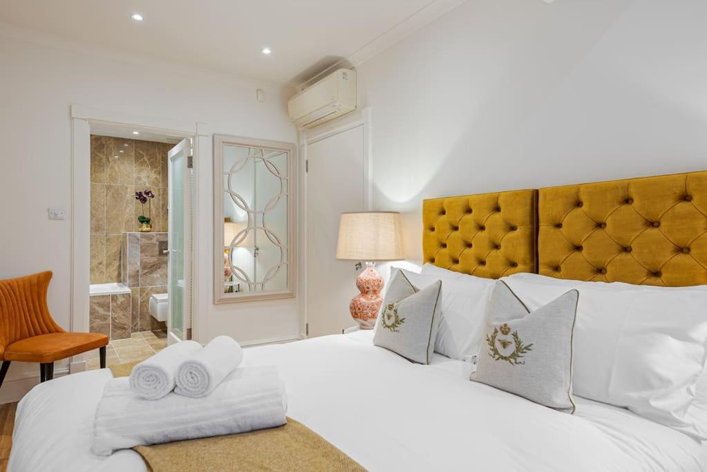 Chic Belgravia Hideaway With Private Patio 10 Mins To Harrods لندن المظهر الخارجي الصورة