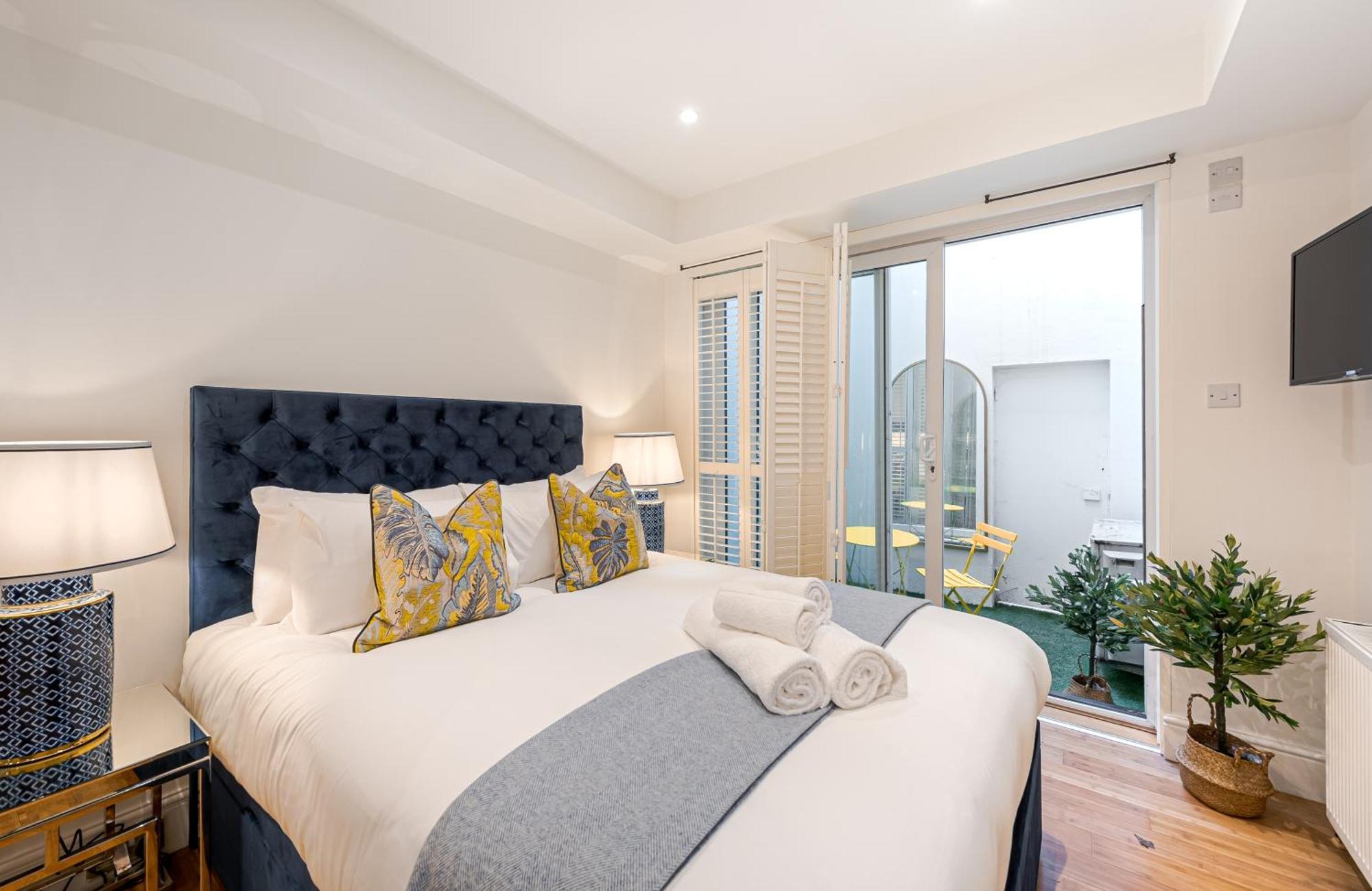 Chic Belgravia Hideaway With Private Patio 10 Mins To Harrods لندن المظهر الخارجي الصورة