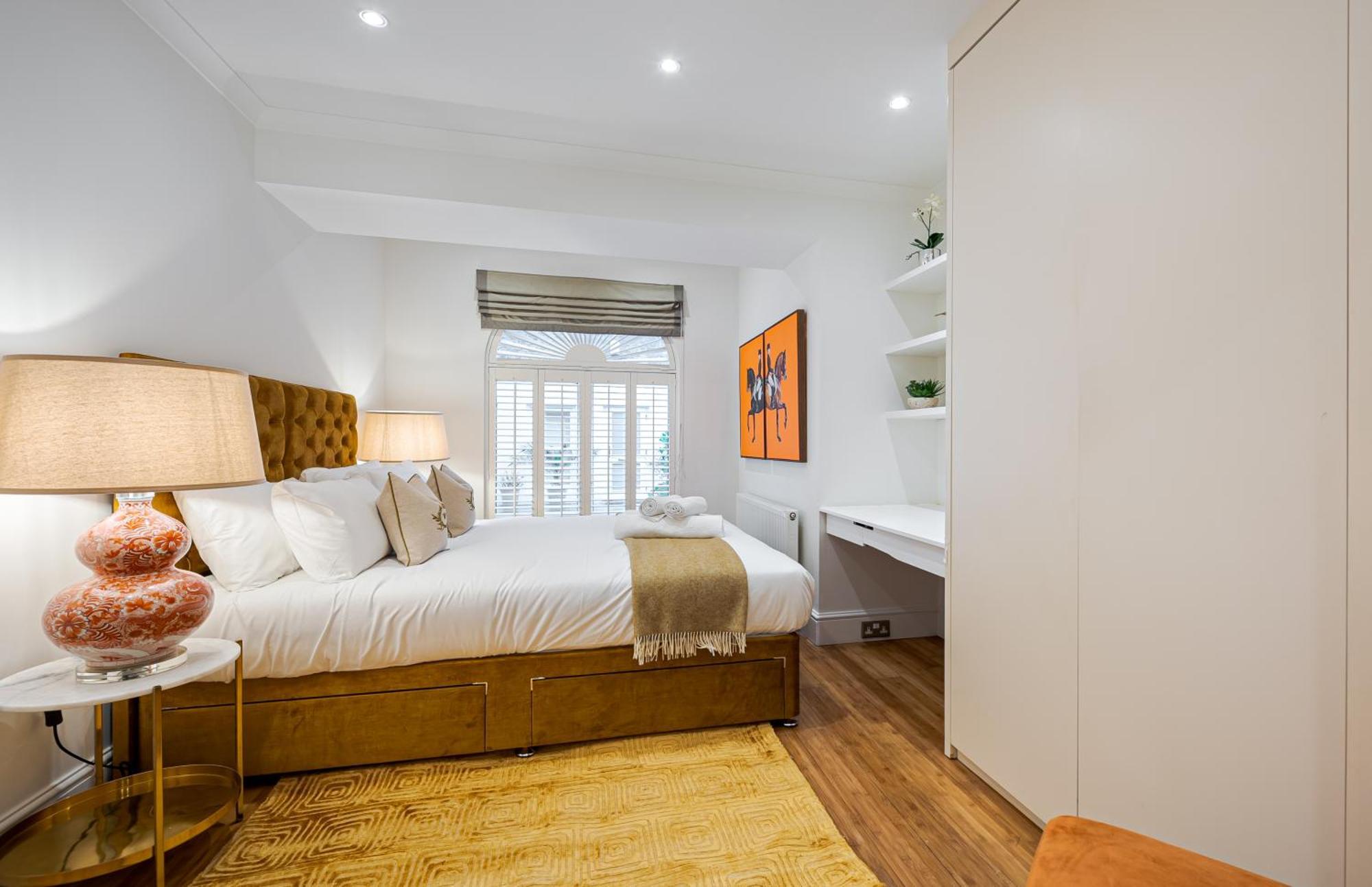 Chic Belgravia Hideaway With Private Patio 10 Mins To Harrods لندن المظهر الخارجي الصورة